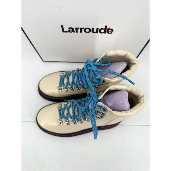 NEW Larroude Jordan Lace Up Ivory Violet Combat Boots Size 5.5 - Picture 4 of 13